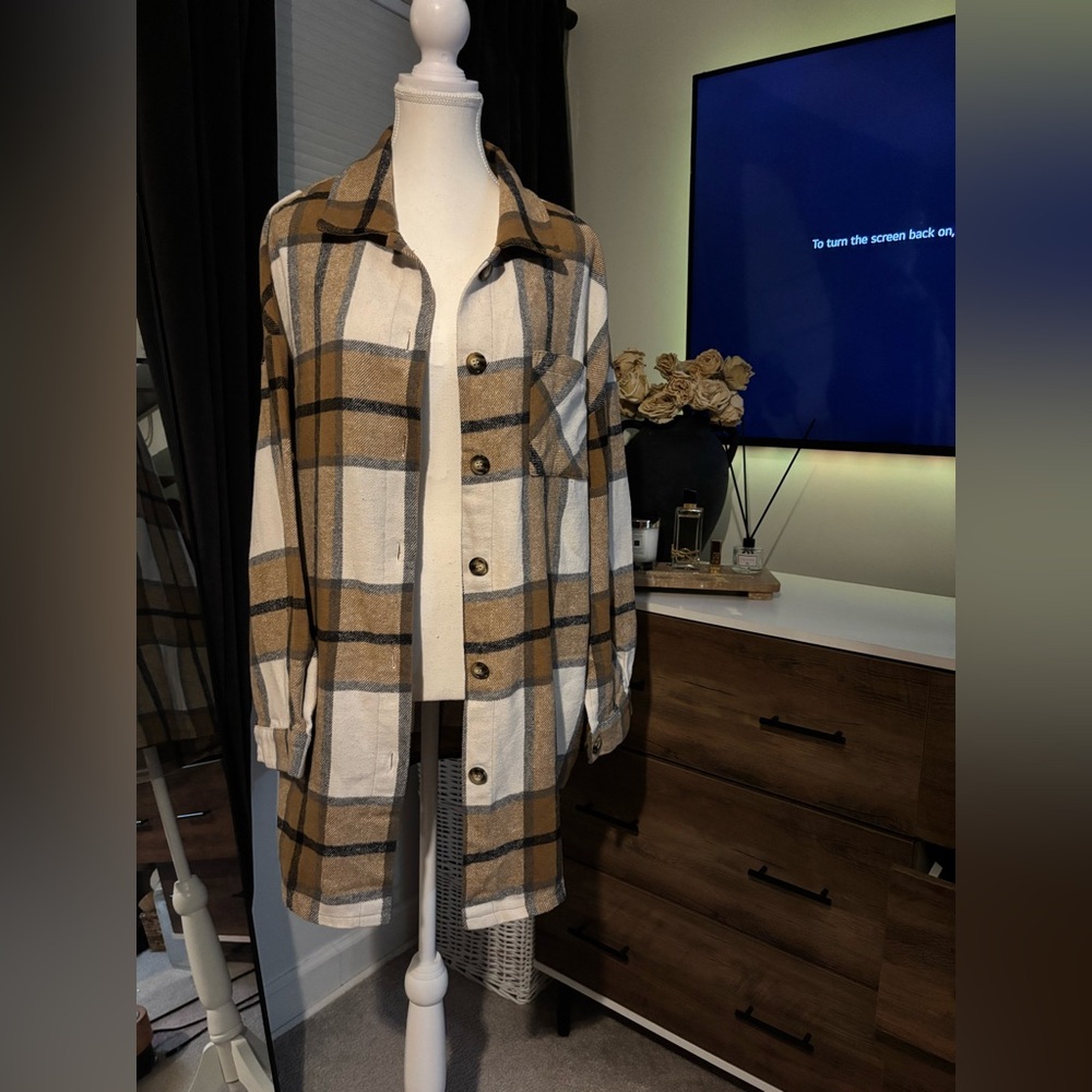 Boyfriend Plaid Button-Up Shirt Dress - Picture 4 of 5